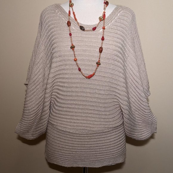 Koby Knit Cream Relaxed Sweater. Medium size. - Picture 2 of 14